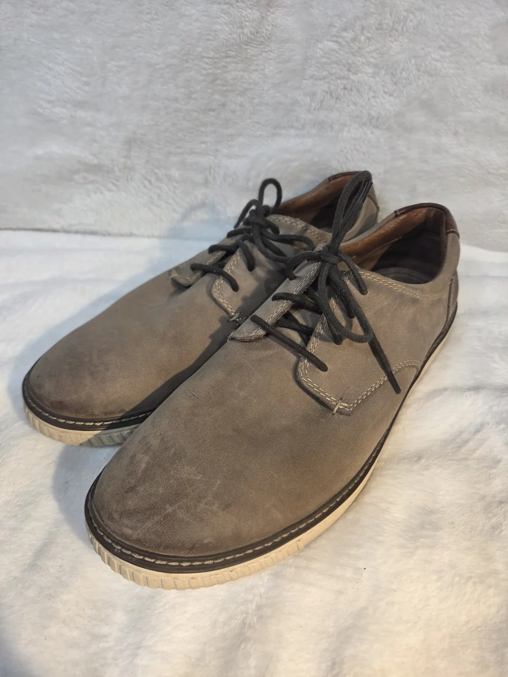 Johnston & Murphy Men's Taupe Brown Lace-Up Derby